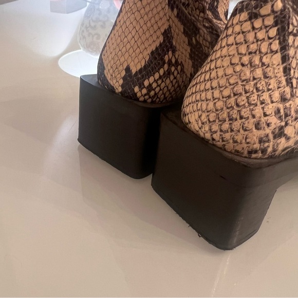 ZARA snakeskin embossed ankle boots square toe block heel - Picture 7 of 16